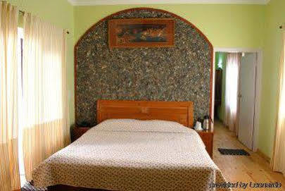 Clarks Inn Binsar Zewnętrze zdjęcie